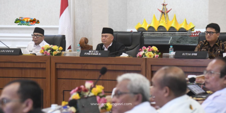 image DPRD Provinsi Lampung menggelar Rapat Paripurna Istimewa dalam rangka memperingati HUT ke-80 Kemerdekaan Republik Indonesia dengan agenda mendengarkan pidato kenegaraan Presiden Republik Indonesia, Prabowo Subianto.