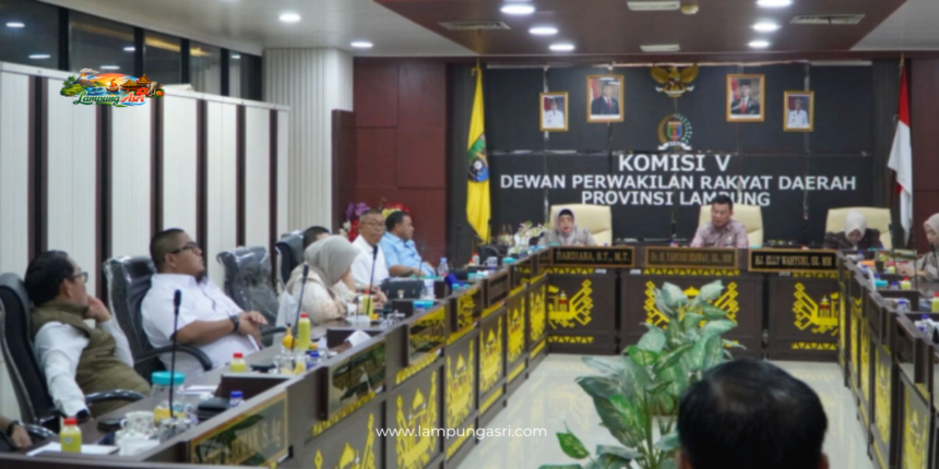 image Komisi V Dewan Perwakilan Rakyat Daerah (DPRD) Provinsi Lampung memperkuat fungsi pengawasan terhadap pelaksanaan Penerimaan Peserta Didik Baru (PPDB)